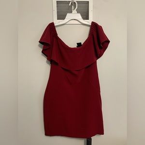 Beautiful semi formal dress. Originally bought from Macy’s